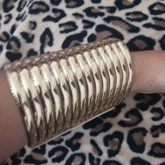 Women gold mirror metallic Fashion plastic adjustable long bracelet - Picture 4 of 10